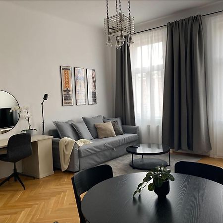 Cosy Apartment In Mariahilf Close To Citycenter Wien Exteriör bild
